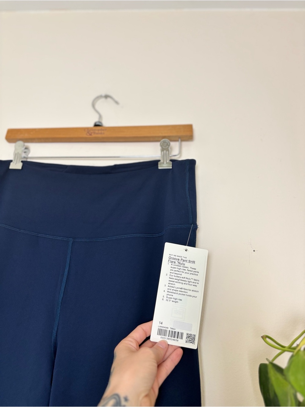 Lululemon Groove Super-High-Rise
Flared Pant Nulu In True Navy - Picture 7 of 10